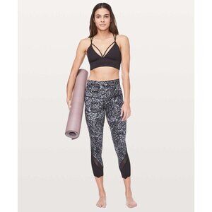 EUC Lululemon Wunder Under Crop II "RARE"